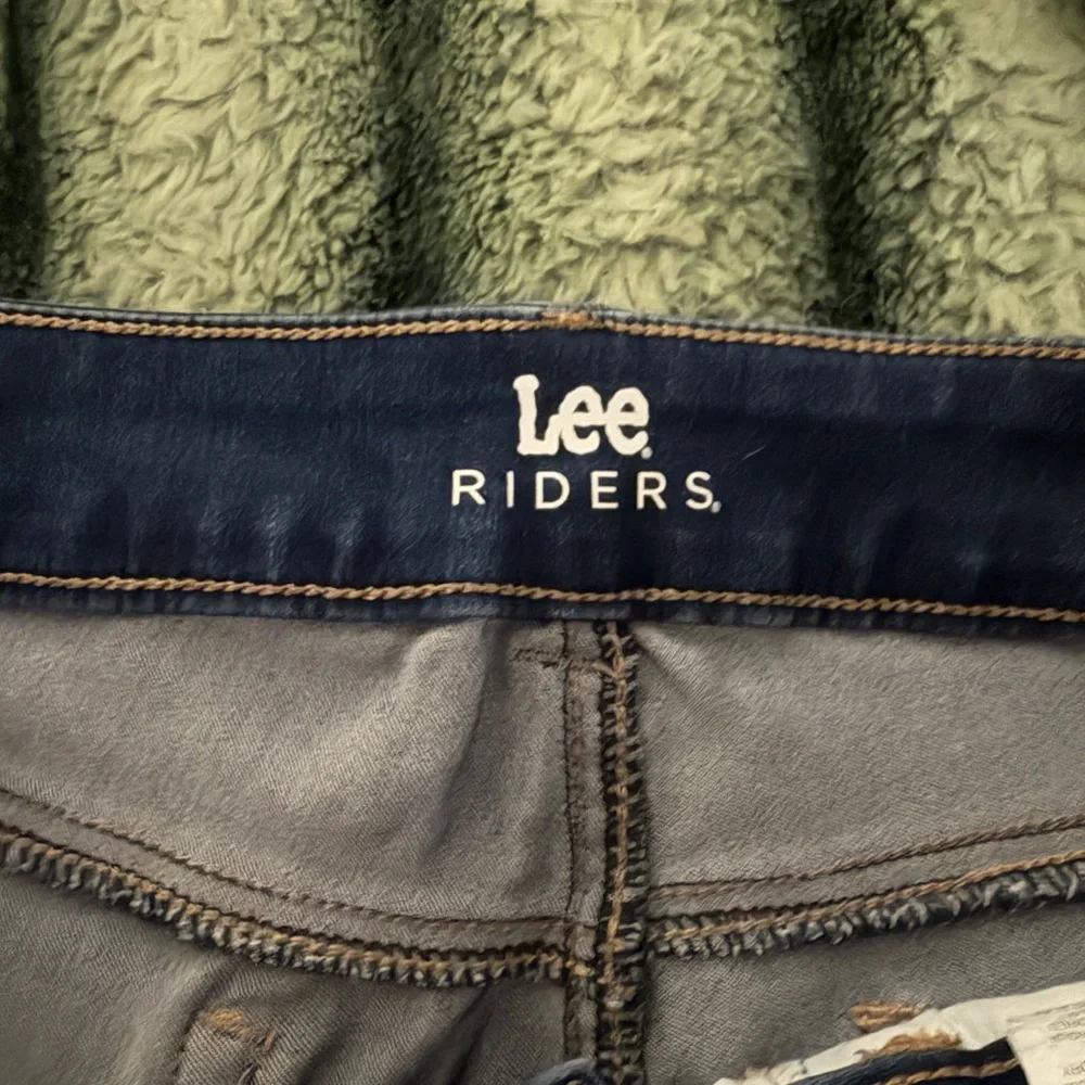 NWOT Women’s Jeans Size 12S, Lee Riders & Apt.9 🌸